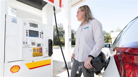 Current gas prices near me. Why is gas so expensive right now