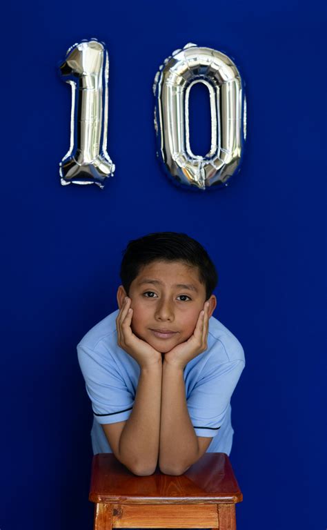 285.143+ Fotos y Imágenes de 10+year+old+boys+chain Gratis · Banco de Fotos Gratis