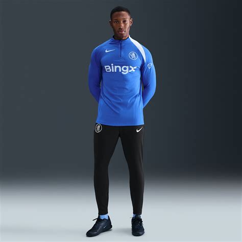 Chelsea F.C.. Nike LU