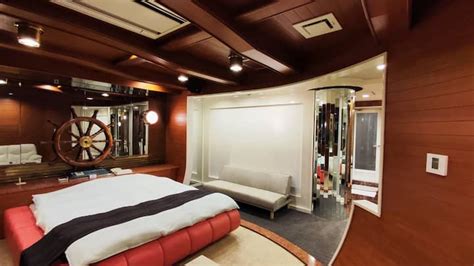 Elegantly relax in a standard triple room - Hotels for Rent in Tennoji ...