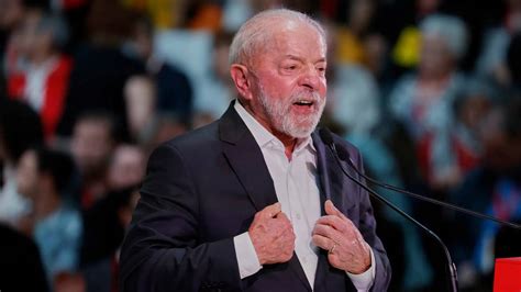 Brazil's Lula showcases fitness amid age concerns in reelection bid