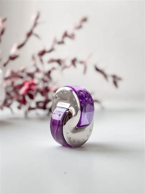 Omnia Amethyste Bvlgari perfume - a fragrance for women 2006 - what is the scent of heliotrope