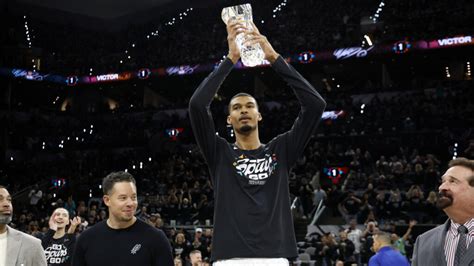 Wembanyama will travel with Spurs but uncertain for next game