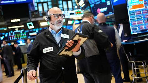 Wall Street faces decline amid ongoing Middle East tensions