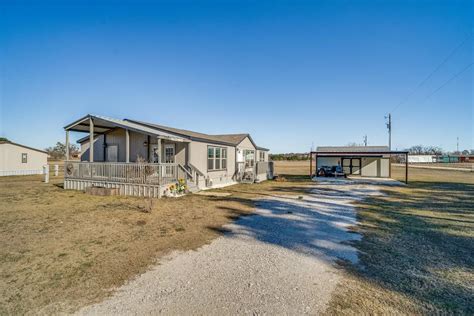 200 Farmhouse Rd, Springtown, TX 76082 [Updated 1/17]