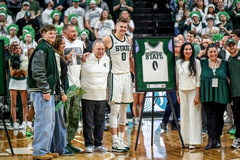 Watch senior day highlights for Michigan State basketball