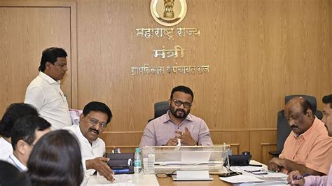 Revenue Minister Jaykumar Gore Directs Solapur To Lead In Baliraja Farm ...