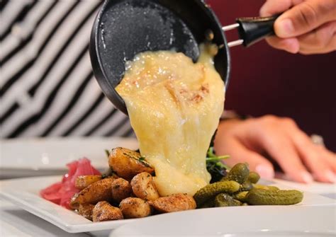 Flying out of PBI? More than a dozen new airport restaurants planned