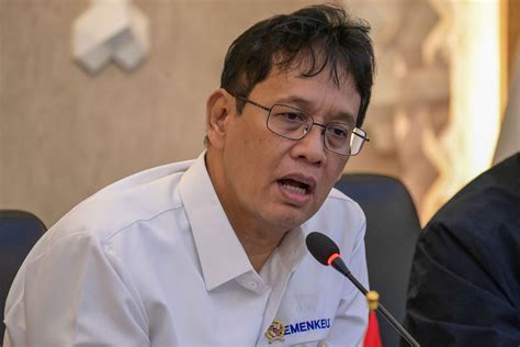 Indonesian minister retracts Malacca Strait toll proposal