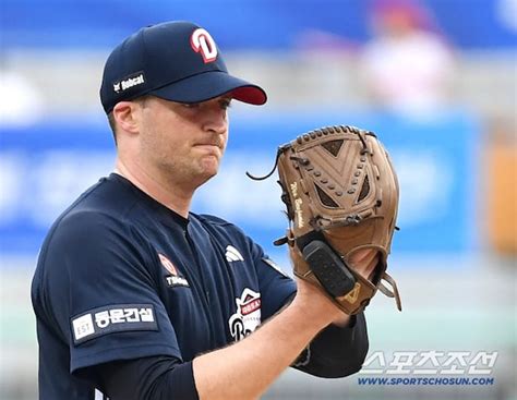 Doosan Bears Climb to 4th on Park Jun-soon's Walkoff Homer, KIA Loss