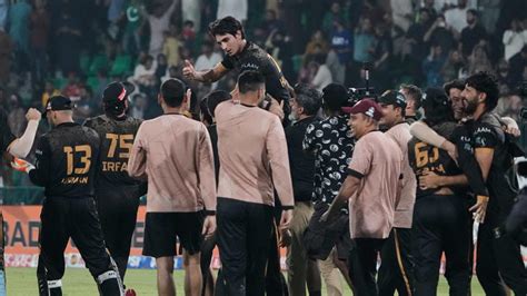 Hunain Shah bowls sensational 3-run last over to lift PSL debutant ...