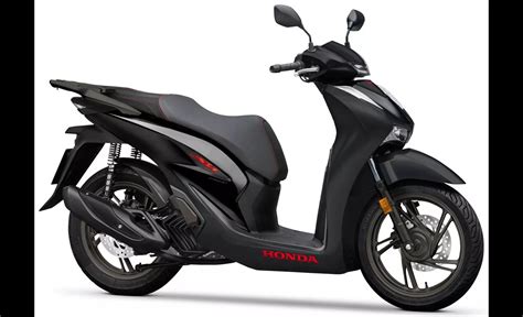 Honda PCX 125 2018 vs Honda SH150i 2024