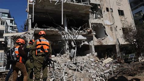 Several injured in Iranian missile attack on Tel Aviv