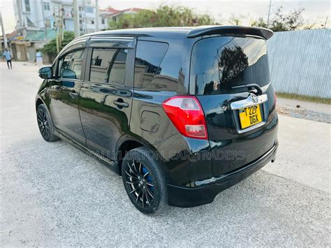 Toyota Ractis 2006 Black in Ilala - Cars, Kallylukton Motors | Jiji.co.tz