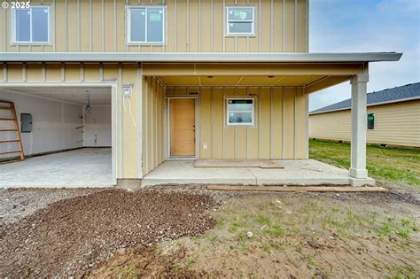 2010 Henderson Way, Longview, WA 98632 [Updated 1/21]