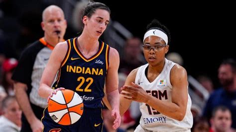 Pelea entre jugadoras de la WNBA en el partido entre las Indiana Fever ...