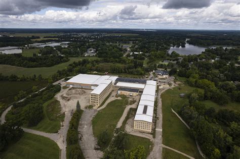 Abandoned Southwest Michigan paper mill turns into blank canvas of ...