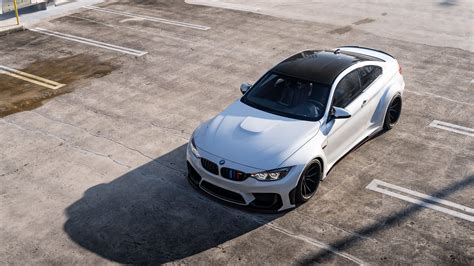 BMW M4 F82 с обвесом из карбона - 4K UHD обои (3840x2160)
