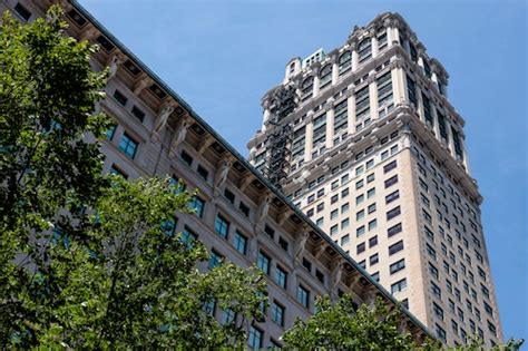Billionaire Dan Gilbert’s firm borrowing $150M state bond for Detroit ...