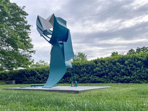 This 12-foot abstract sculpture near the National Mall embodies the beauty of outdoor art