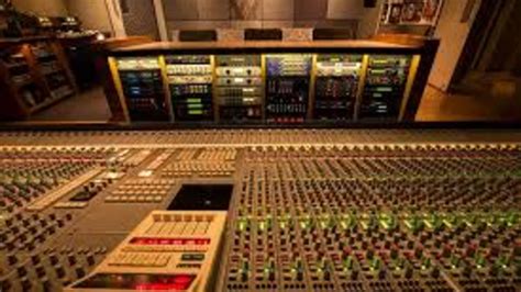 Cops: Employee shoots armed man entering Atlanta recording studio owned by rapper T.I.