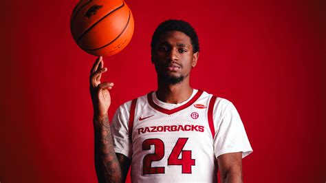 Arkansas Razorbacks will don Tyson Foods jersey patches beginning next year