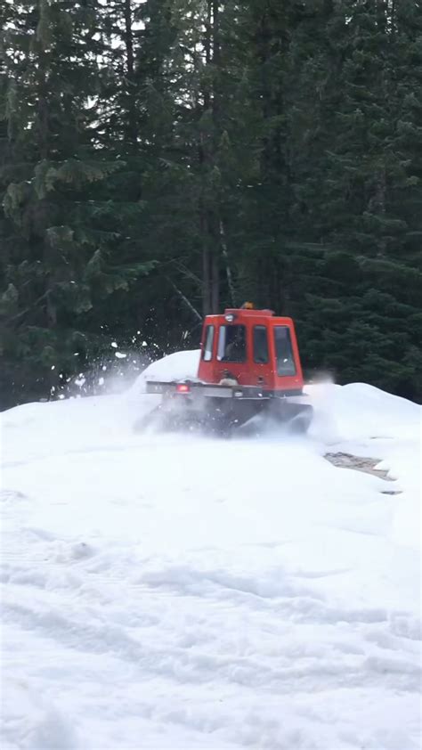 Mini snow cat absolutely rips with the new engine! #grindhardplumbingco