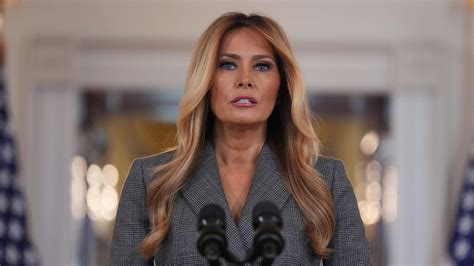 Warum jetzt? Melania Trumps rätselhafter Epstein-Auftritt
