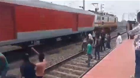 Video: Angry Passengers Pelt Stones At Purva Express Near Jharkhand’s ...
