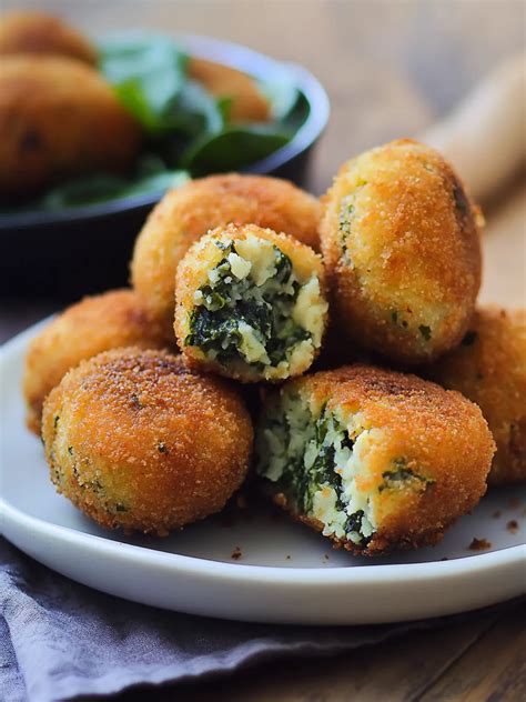 Crispy Spanish Spinach Croquettes for Irresistible Snacking
