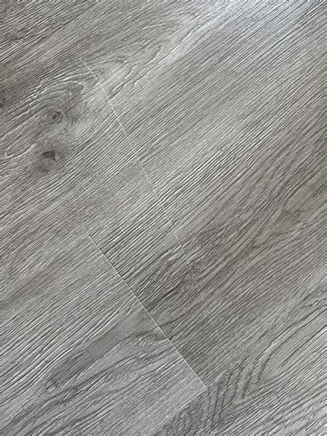 7 Best Luxury Vinyl Tile Flooring for Kitchen (April 2026)