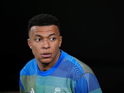 Real Madrid's medical blunders: Wrong knee scan on Kylian Mbappe ...