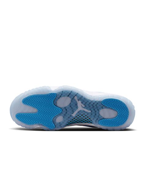 Fecha de lanzamiento los Air Jordan 11 Low "University Blue" (FV5104-100) . Nike SNKRS