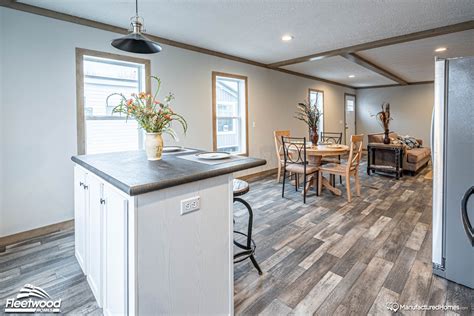 Fleetwood Series Bella 28483H by Cavco Lafayette - Preferred Choice ...