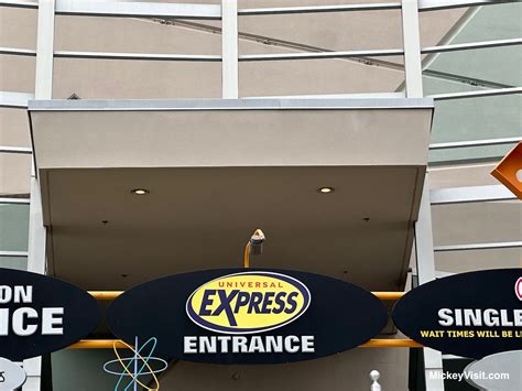 Universal Orlando Express Pass Guide- How to Skip the Lines!