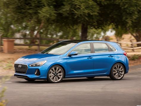 Fotos de Hyundai Elantra GT Sport 2017