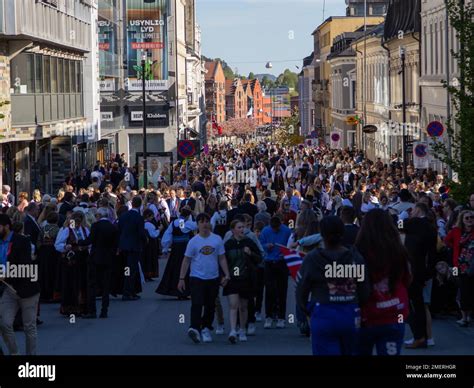 17th of may norway hi-res stock photography and images - Alamy