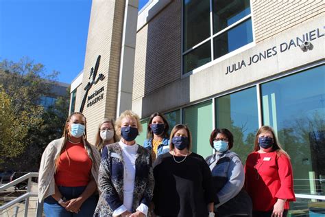 Junior League of Raleigh awards $20,000 to community nonprofits ...