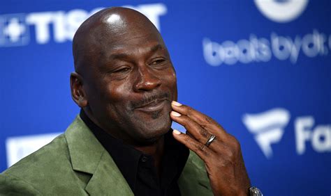 Michael Jordan And His Giant Boat Enter $3M Fishing Tournament, Catches ...