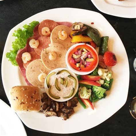 Big Chill Cafe Starts Takeaway, Delivery, Dine-In| LBB Delhi