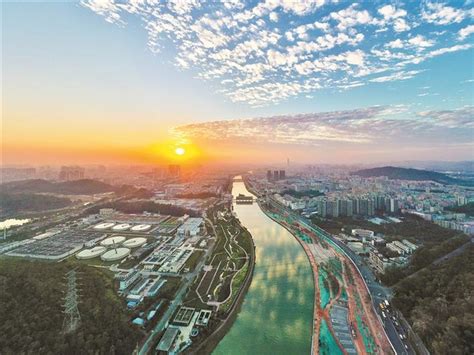 深圳河看深港，一河两岸不同的景象，见证了深港两地的发展变迁