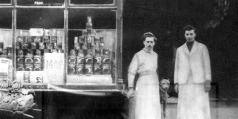 First Pizza Restaurant 的图像结果