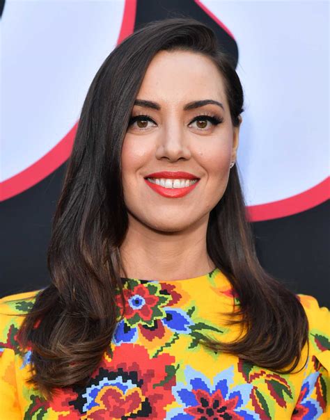 Aubrey Plaza Attends the Child’s Play Premiere in Hollywood 06/19/2019 ...