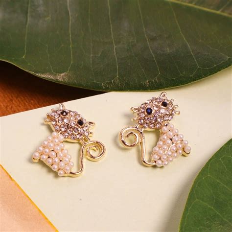 Hello kitty crystal Stud | Salty – Salty Accessories