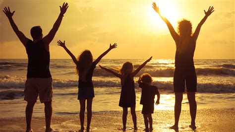 family-having-fun-tease-today-150821_34ed5bf7adf6c3ddc43fe55d1fa9f44f ...