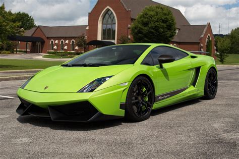 Green Lamborghini Gallardo Superleggera