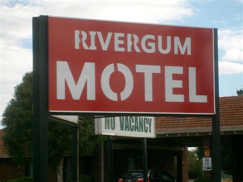 RIVERGUM MOTEL (Echuca, Victoria) - Hotel Reviews, Photos, Rate ...