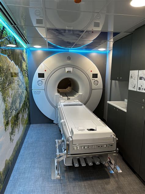 New GE SIGNA Voyager 1.5T - WIDE BORE 49 Channel MR System MRI Mobile For Sale - DOTmed Listing ...