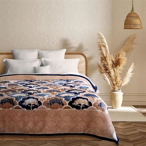 Buy MYTRIDENT Sanskriti Double Blanket, Kalamkari Online at Low Prices ...