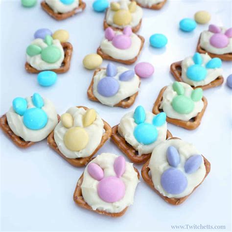 How to make easy Easter bunny snacks with pretzels